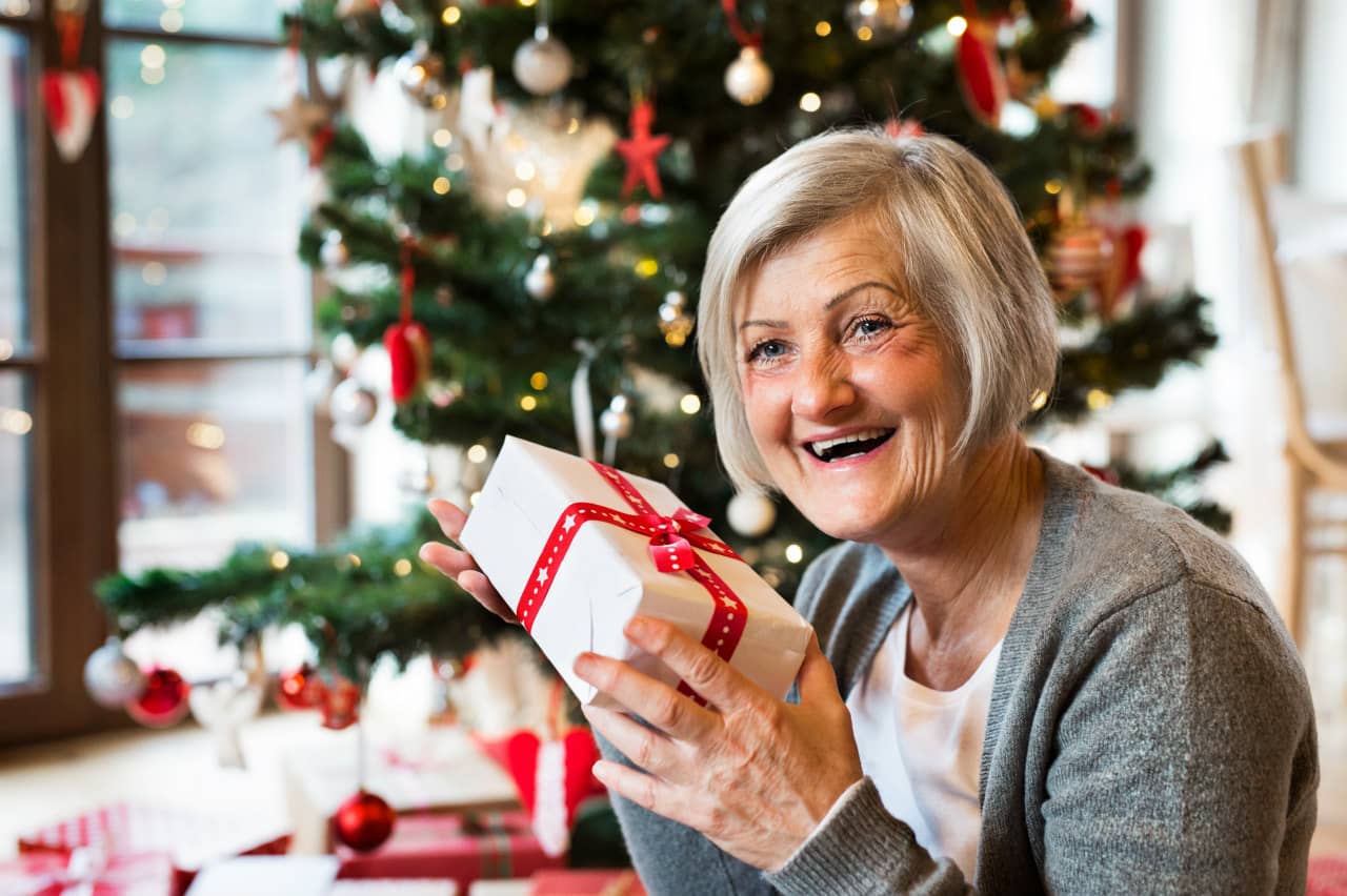 Presents for best sale elderly woman